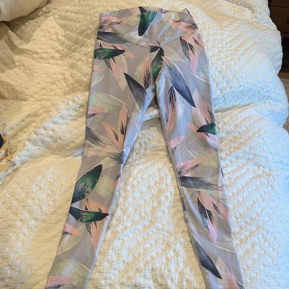 Fabletics Multicolor Leaf Pattern Leggings